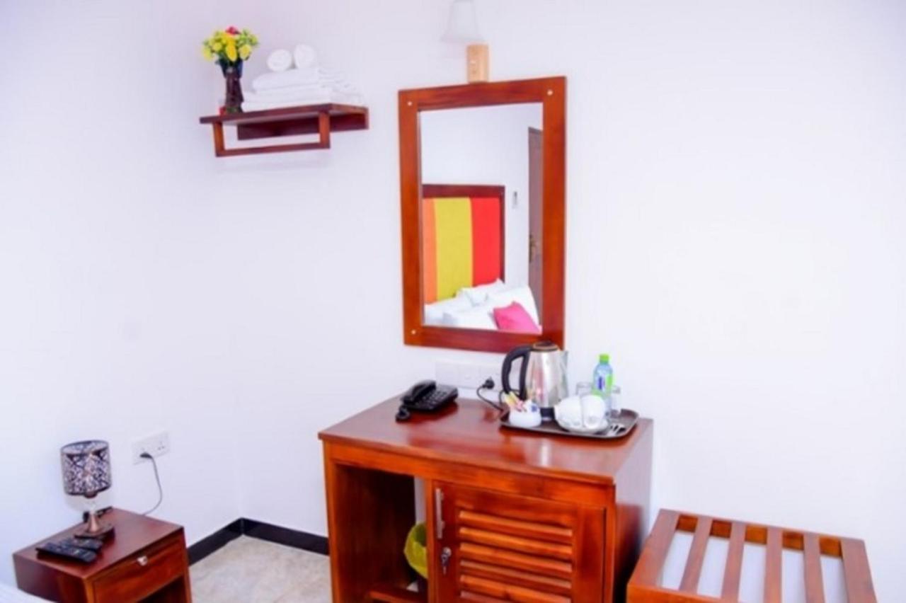 Slnco Villa Katunayaka Bagian luar foto