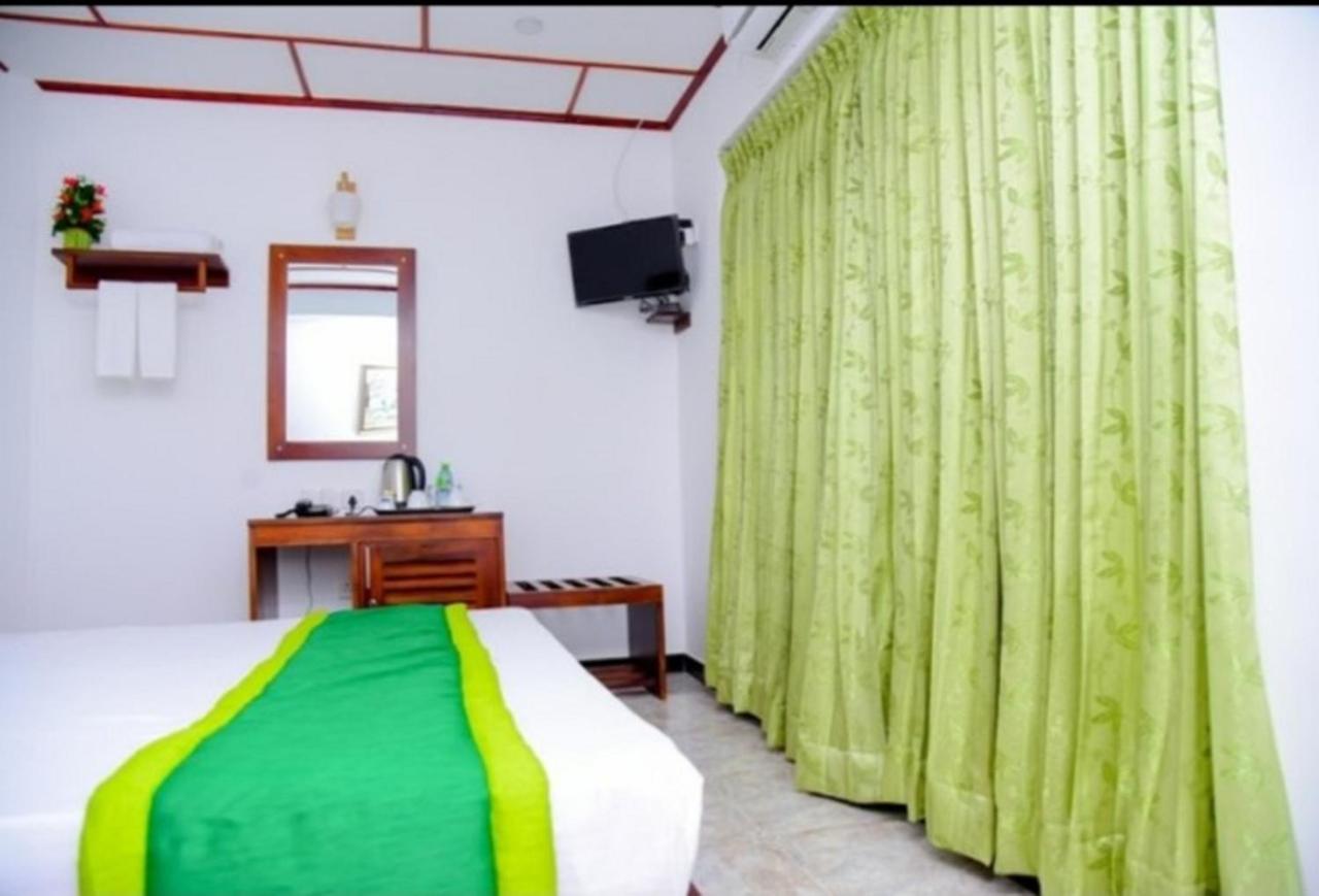 Slnco Villa Katunayaka Bagian luar foto